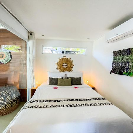 Villa Kotak Surfers Escape Reopening Rates Apply Now سيلونغ بيلاناك المظهر الخارجي الصورة