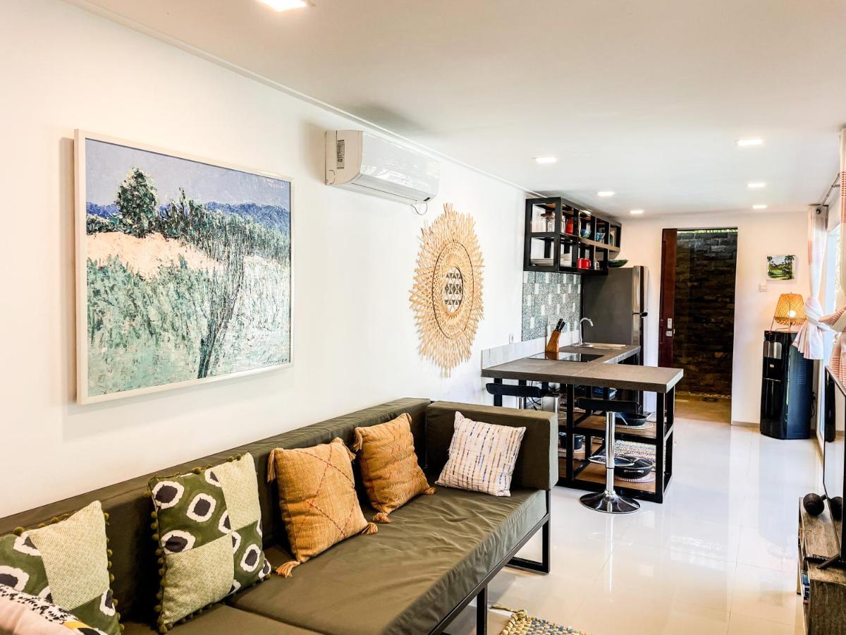 Villa Kotak Surfers Escape Reopening Rates Apply Now سيلونغ بيلاناك المظهر الخارجي الصورة